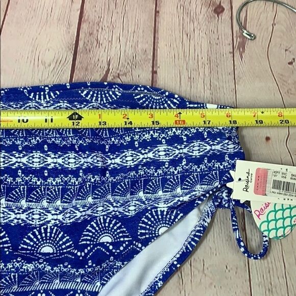 22-Raisins Curve Tahiti Tide Pacific Bikin… - Picture 8 of 16